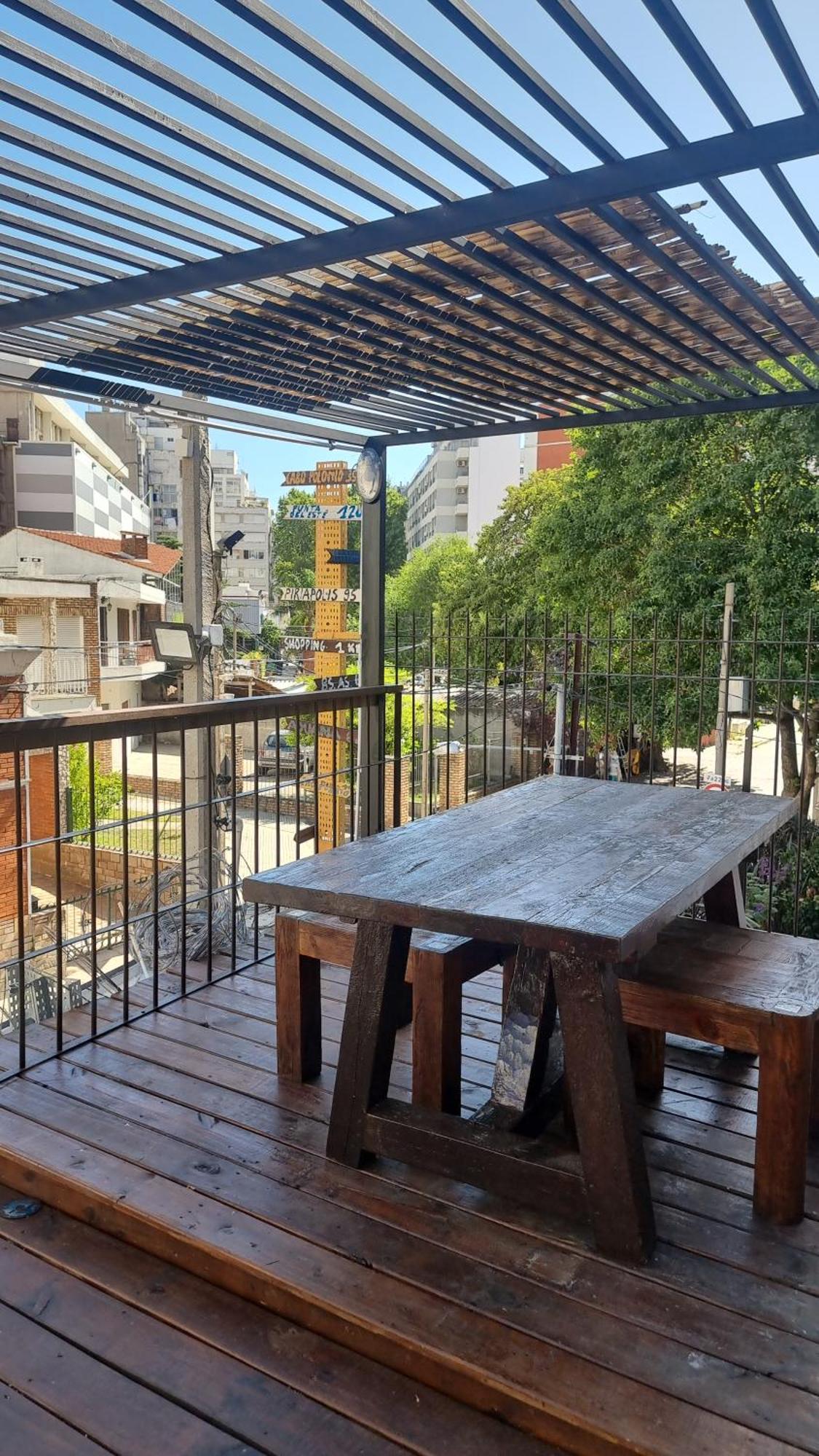 Loft Casa Dos Pisos Con Garage Pocitos Playa 4 Personas Montevideu Exterior foto